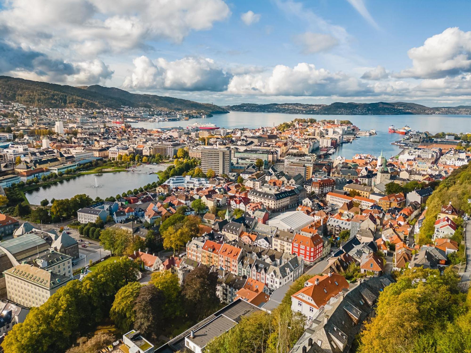 Feriehus Dinbnb I Family Dream In I Playroom I Private Garden Bergen